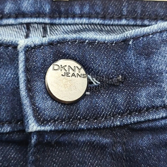DKNY Women's Acid Wash Dark Blue Stretch Faded Jeans Size 6 - Picture 5 of 16